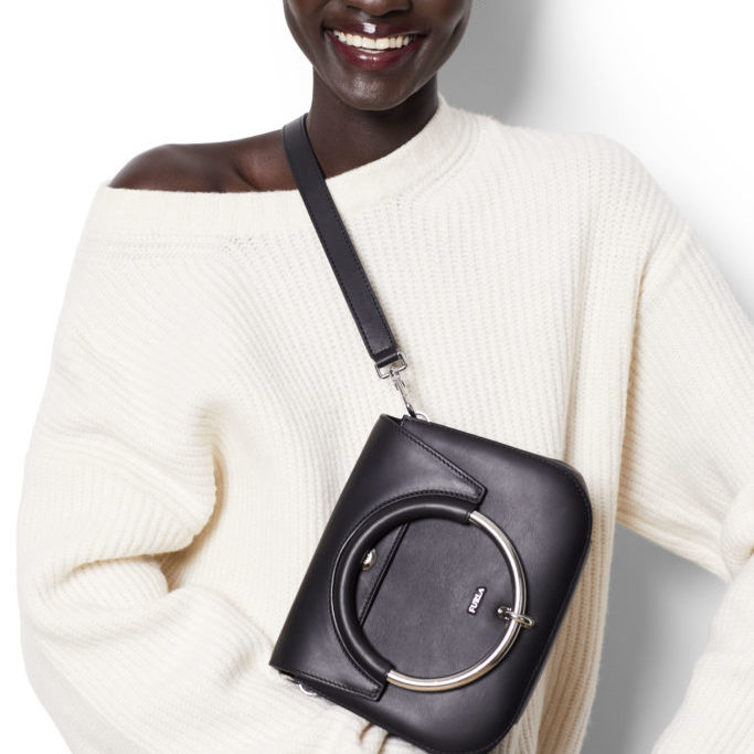 Apparel_Womens_Accessories_0216